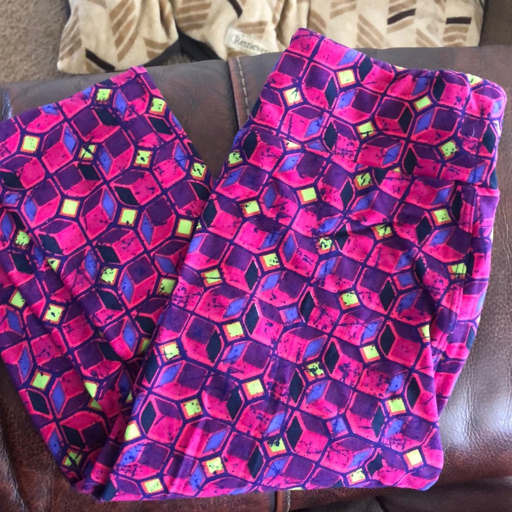 Lularoe OS leggings!